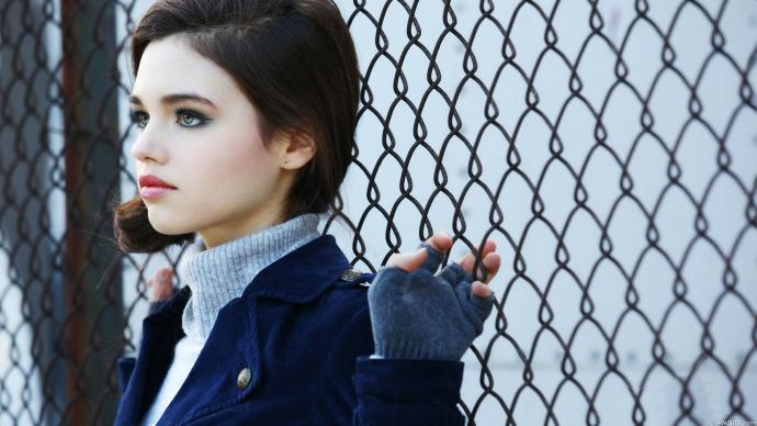 10 Things to Know When Chasing Shy Girls