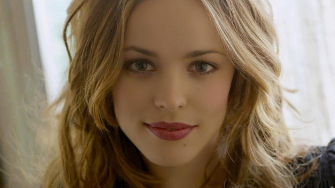 5 Famous Hot Women You Didn't Know Were Canadian