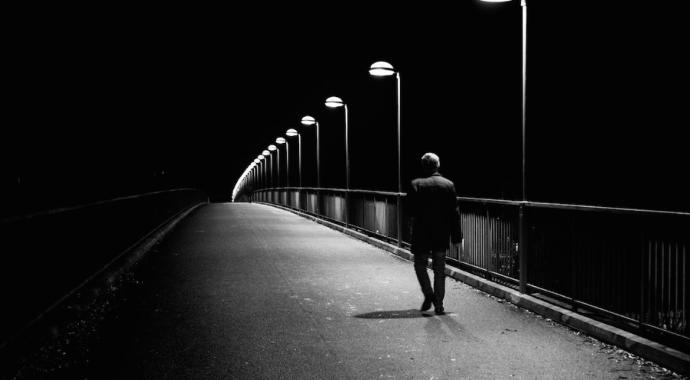 If a Girl Says She Can Be Alone Forever, She's Lying