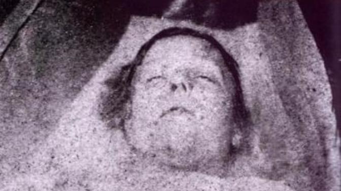 The Greatest Whodunit in British History. PART I : "The Canonical Five"