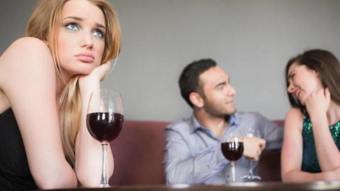 3 Signs He Doesn't Care About You