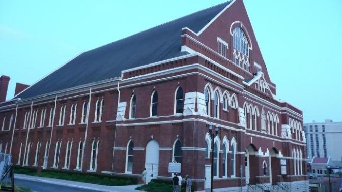 10 of the Spookiest Places to Visit in the Southern U.S.
