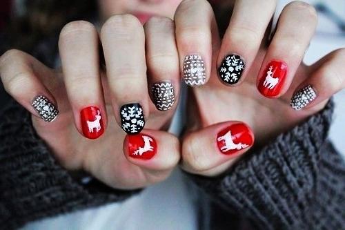 Festive Holiday Nail Designs