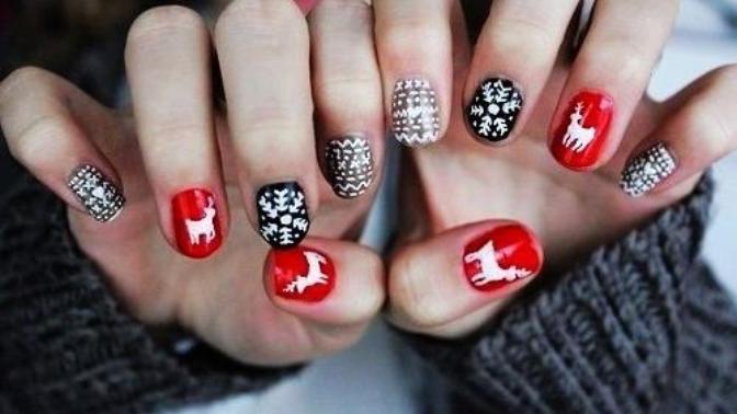 Festive Holiday Nail Designs