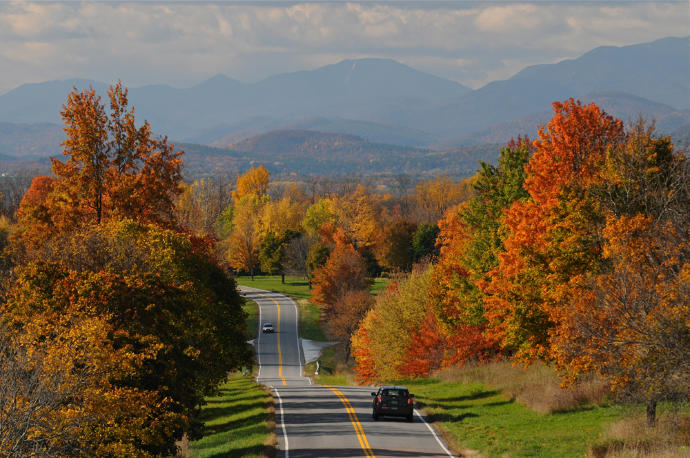 10 of the Best Places to Catch the Last of Fall Foliage