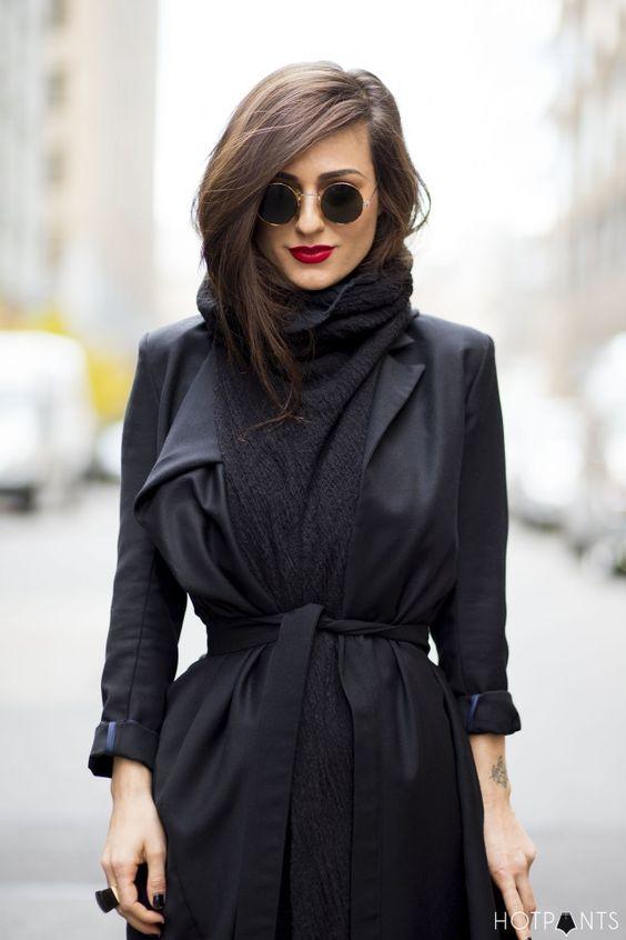 Classic Christmas Looks And Accessories