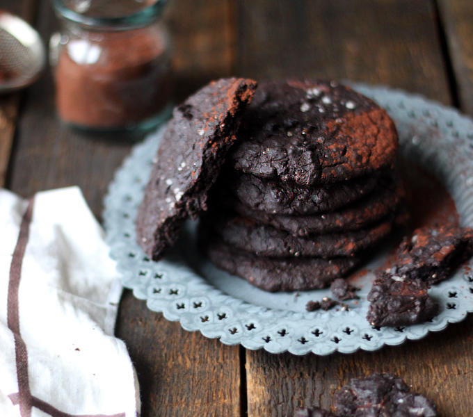 Cookie Ideas to Make and Munch On This Holiday Season