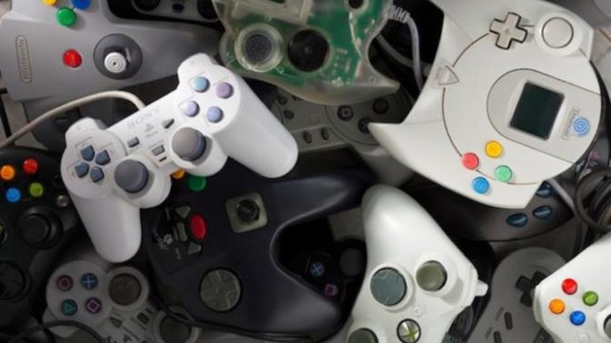 2 Video games that were worse versions of other ones.