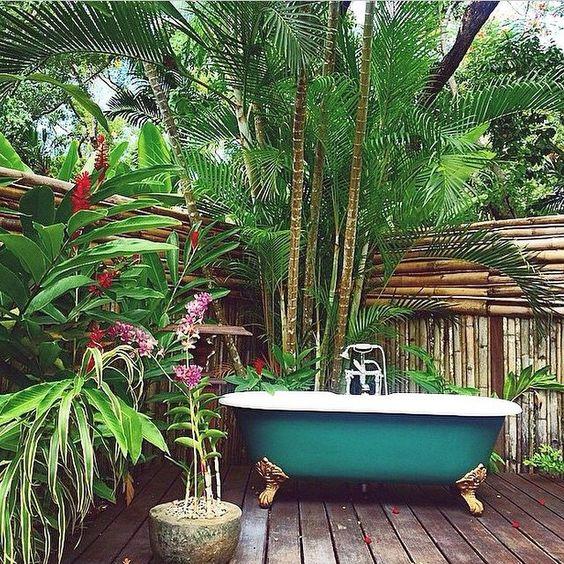 10 Bathtubs I'd Love to Sink Into