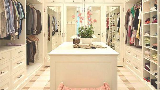 15 Walk-in Closets I'd Kill For