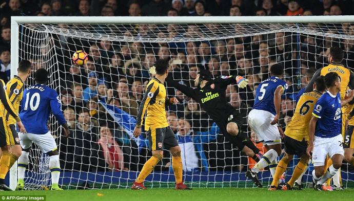 Arsenal miss chance to go top of the Premier League