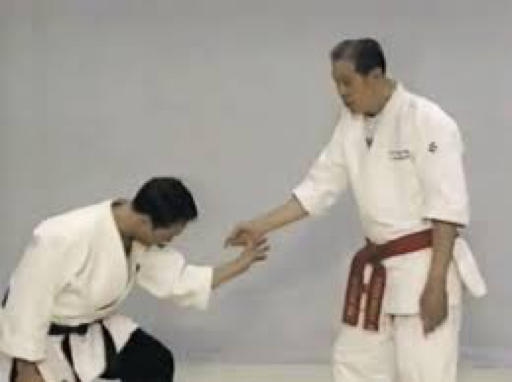 How Smaller People Can Subdue Larger and Stronger Opponents