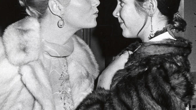 Debbie Reynolds passes away one day after her daughter, Carrie Fisher
