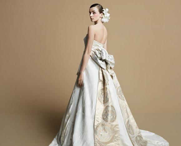 New Trend in Japan: Kimono Wedding Dresses!