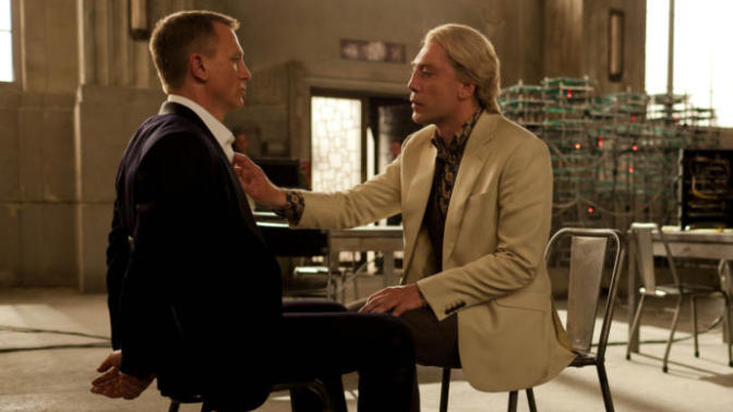 Top 12 Most Frightening, Unexpected and Awkward "Protagonist in Peril" Scenes