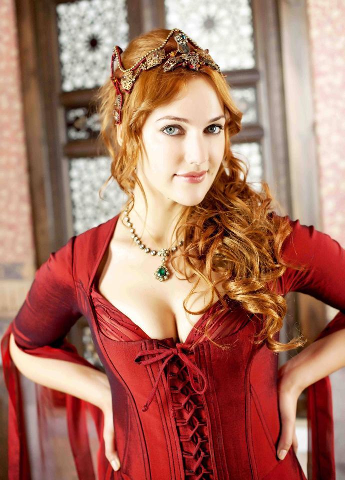Top 20 Most Beautiful Turkish Women