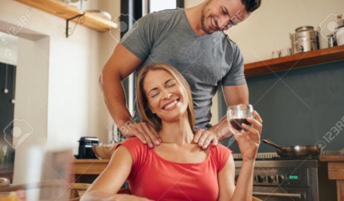 Top 5 Sexiest Things A Boyfriend Can Do For His Girlfriend