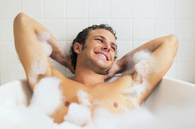 Girls Guide to the Worst (And Best) Gifts to Get Your Boyfriend