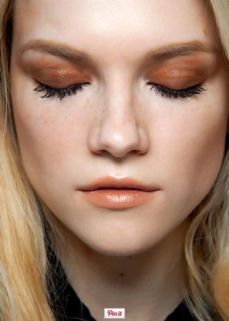 Eyeshadow Frenzy Lookbook