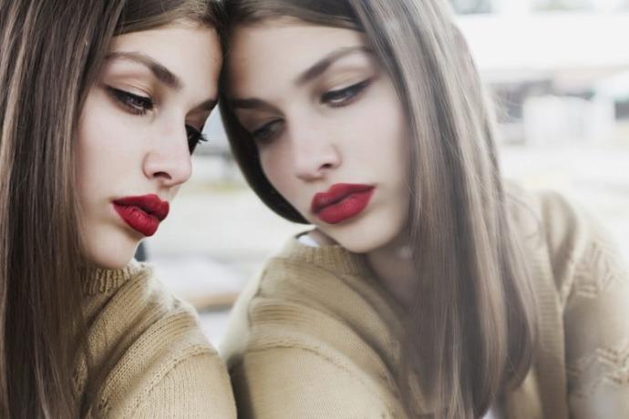 Red Lipstick For Every Skintone > A LookBook