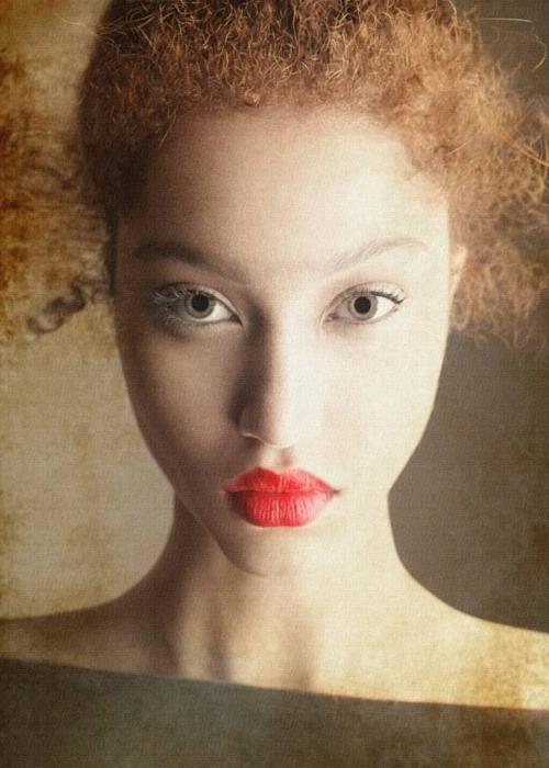 Red Lipstick For Every Skintone > A LookBook