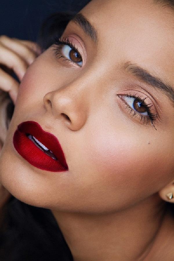 Red Lipstick For Every Skintone > A LookBook