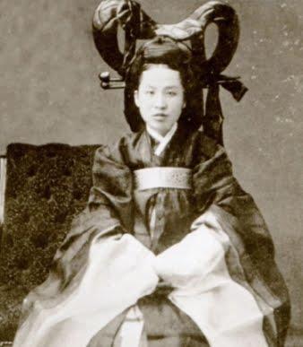 Non-Western Hairstyles Throughout The Ages