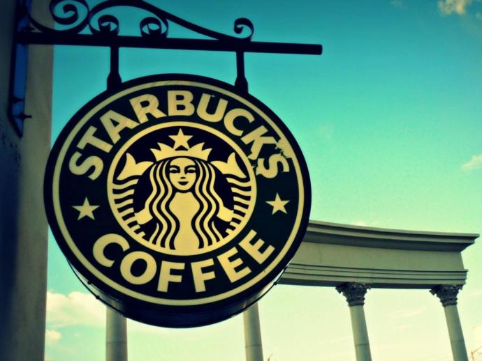 Starbucks Will Hire 10,000 Refugees