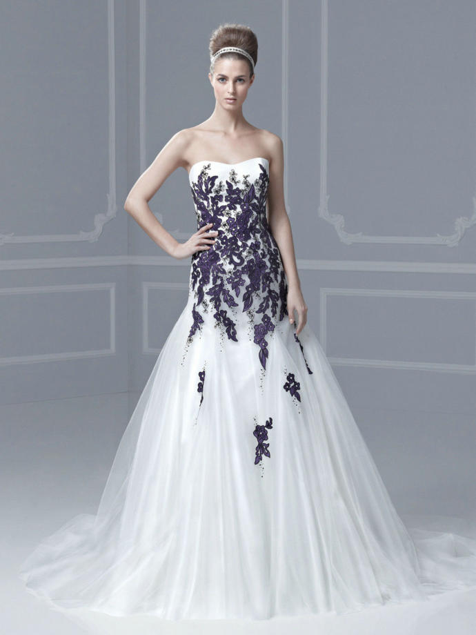 17 Non-Traditional Wedding Dresses for the Ballsy Bride