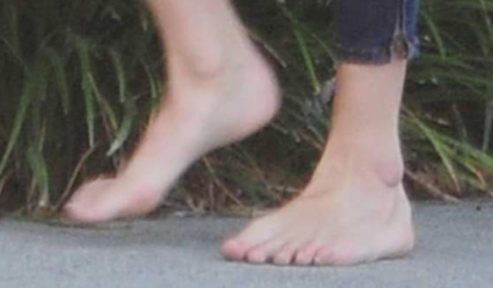 6 Women Who Have Really Beautiful Feet