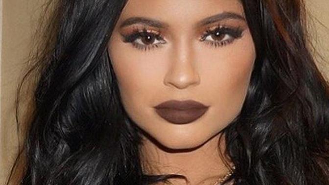 Kylie Jenner Plasticity Is Her Get Rich Boost