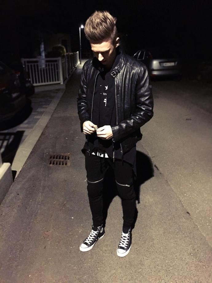 Ways To Style Your Trainer/Casual Shoe