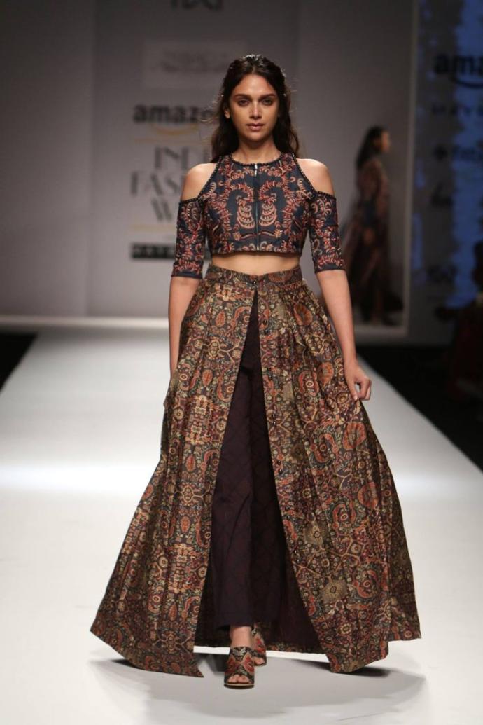 Bollywood Fashion That Catches The Eye