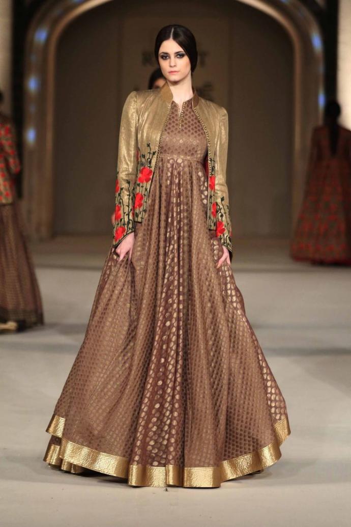 Bollywood Fashion That Catches The Eye