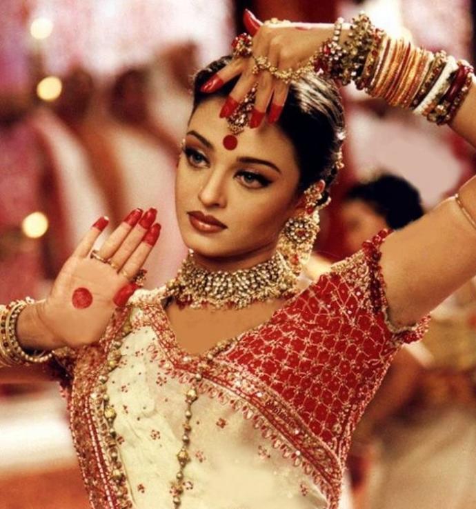 Bollywood Fashion That Catches The Eye