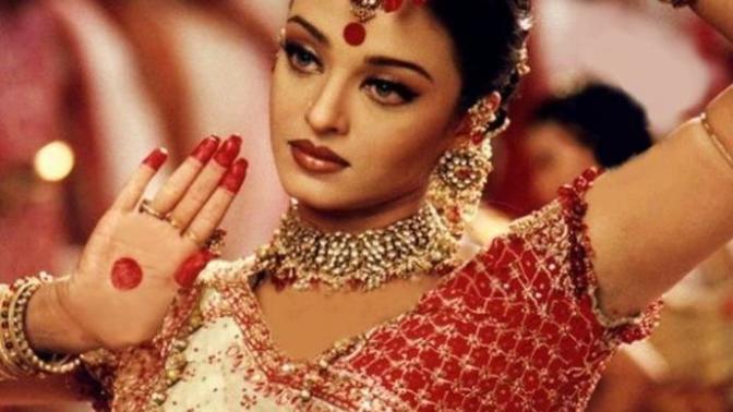 Bollywood Fashion That Catches The Eye