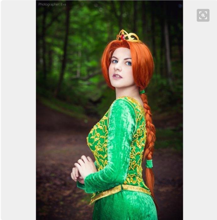 20 Amazing Cosplays from Women in Disney