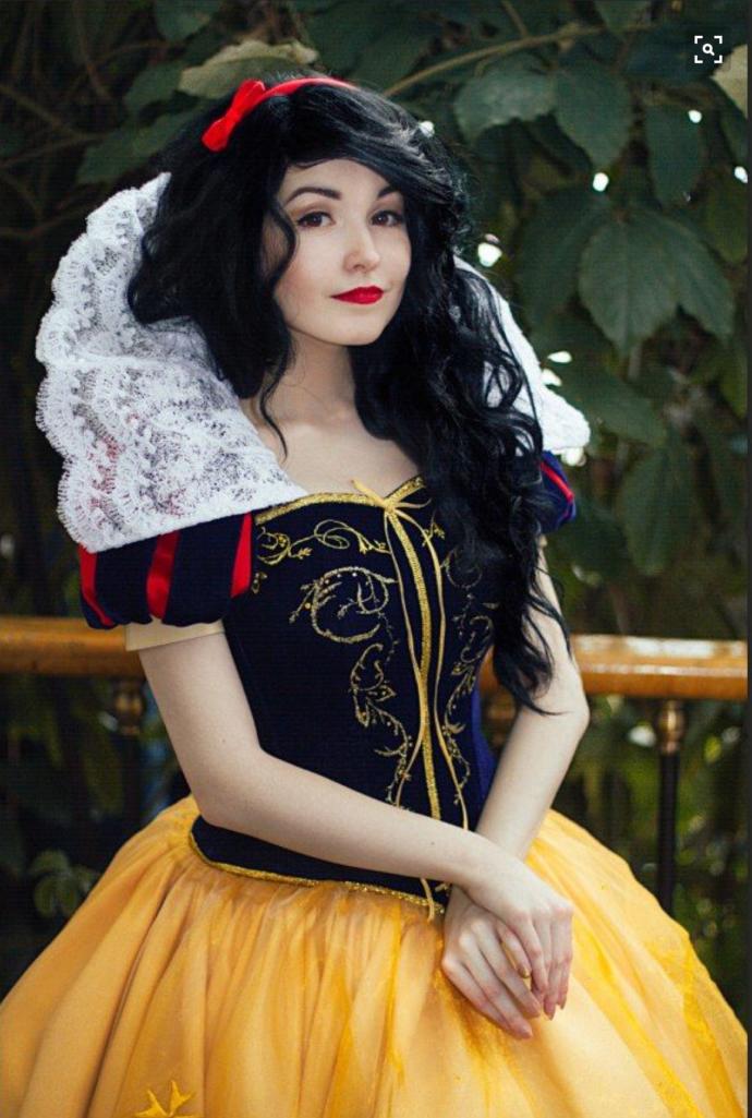 20 Amazing Cosplays from Women in Disney