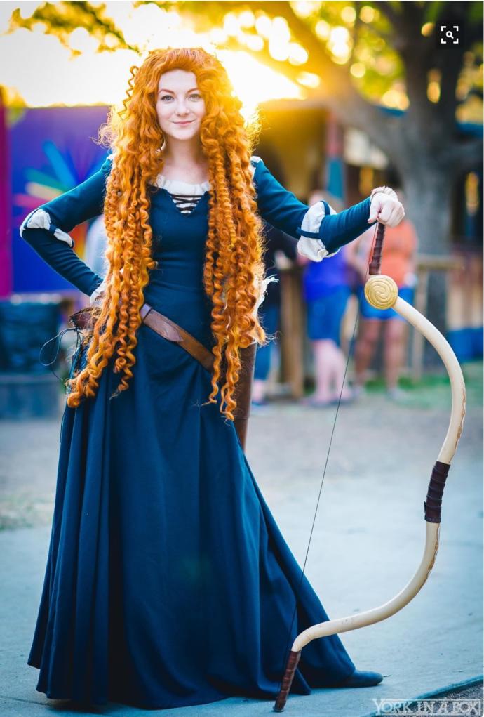 20 Amazing Cosplays from Women in Disney