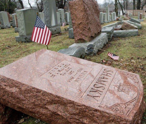 Muslim Americans Raise Money to Repair Vandalized Graves in a Jewish Cemetery