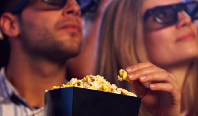 Top 3 Things People Love Doing While At The Movie Theaters