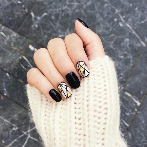 Adorably Casual Manicure Ideas