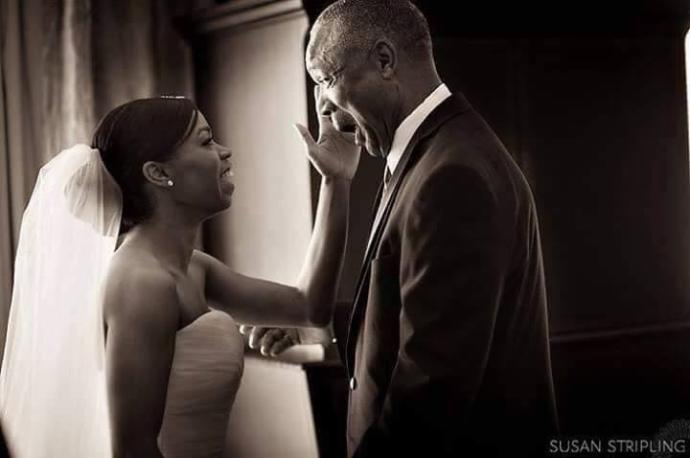 18 Magical "First Looks" Between Brides and Their Fathers