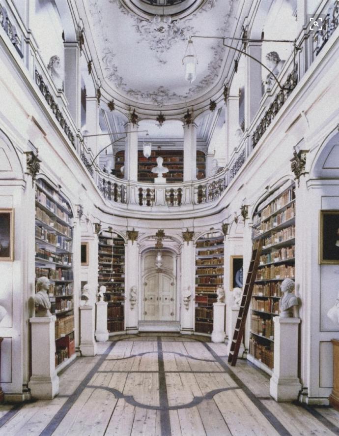 13 Gorgeous Libraries