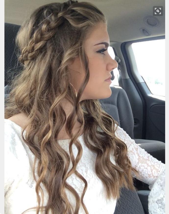 Twenty Hairstyles for Women That are Ideal for Summer