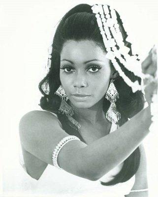 Twenty Memorable Icons Strutting Their Black Vintage Beauty
