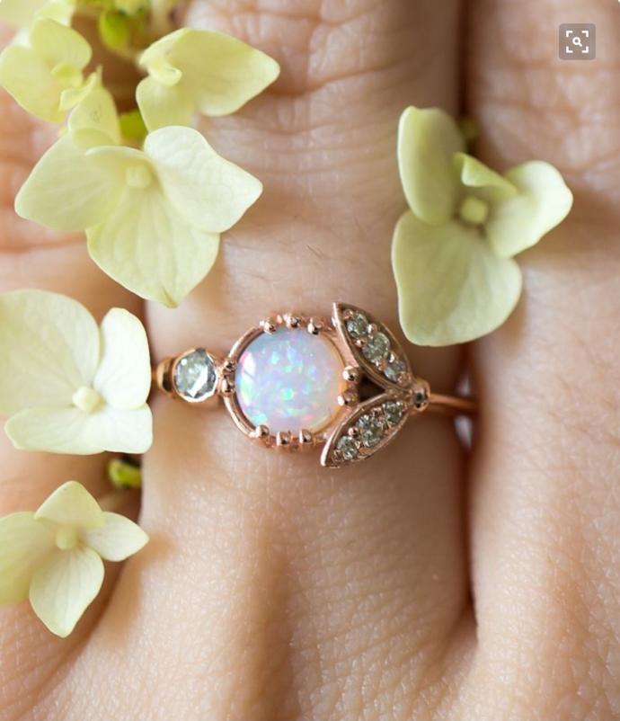 20 Beautiful and Unique Engagement Rings