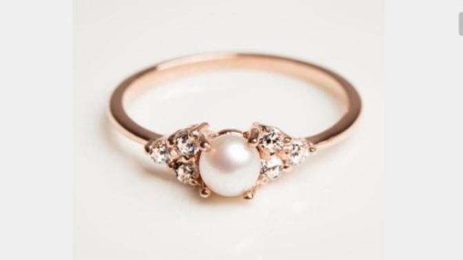 20 Beautiful and Unique Engagement Rings