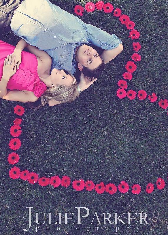 20 Adorable Engagement Photos