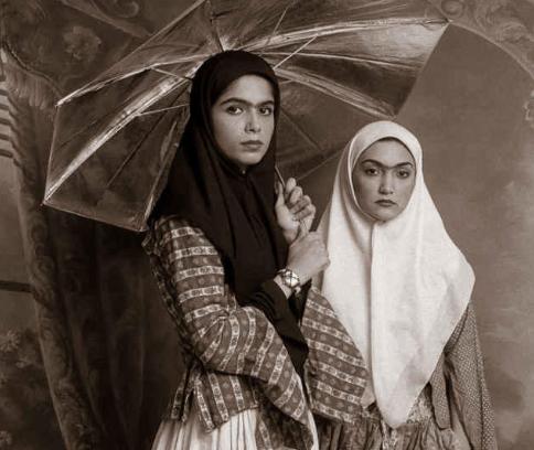 Beauty Standards Don't Differ Across The World and They Don't Change Through Time
